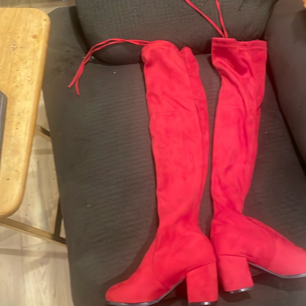 Red boots withdraw string only worn once great condition moving sale